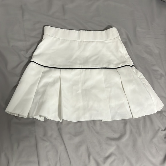 white skirt with shorts - Picture 2 of 3